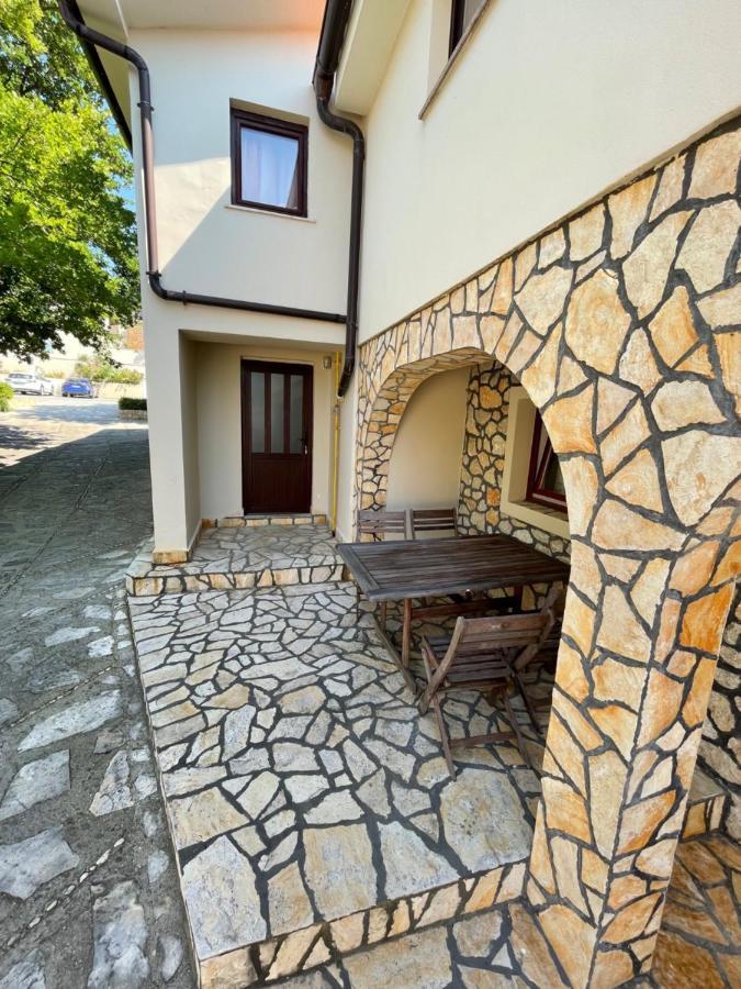 Apartment Victoria Stara Baška Kültér fotó